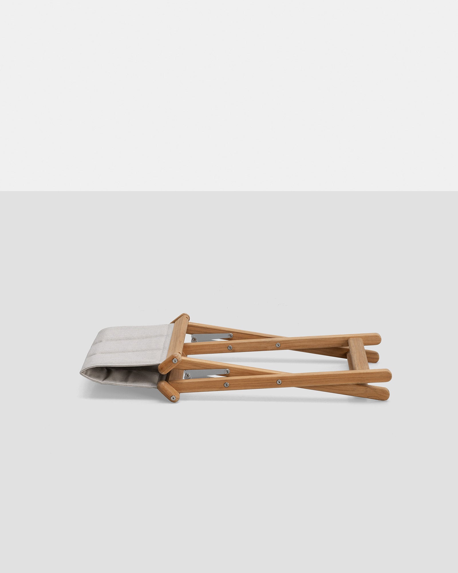 Stria sedia indoor/outdoor