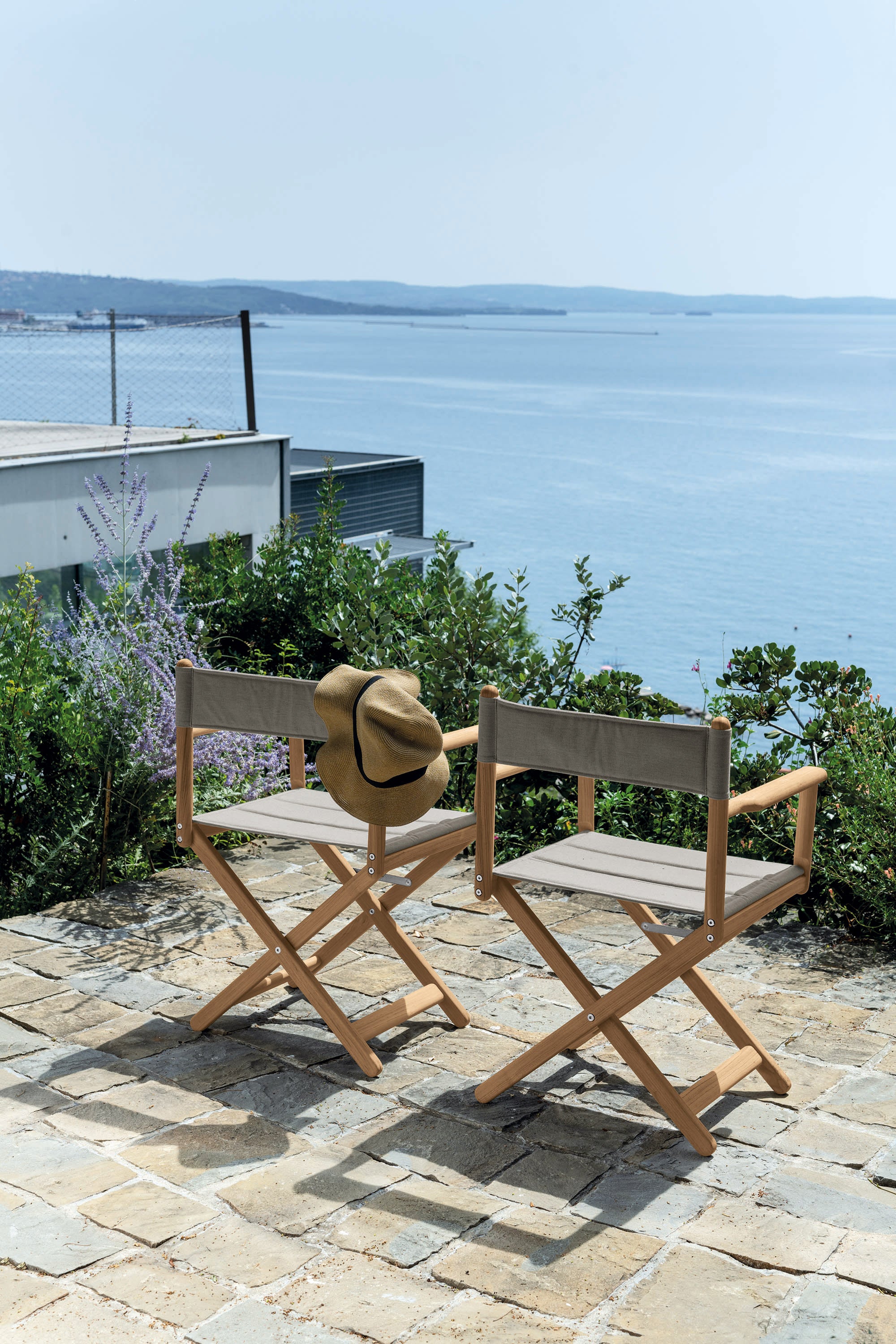 Stria sedia indoor/outdoor