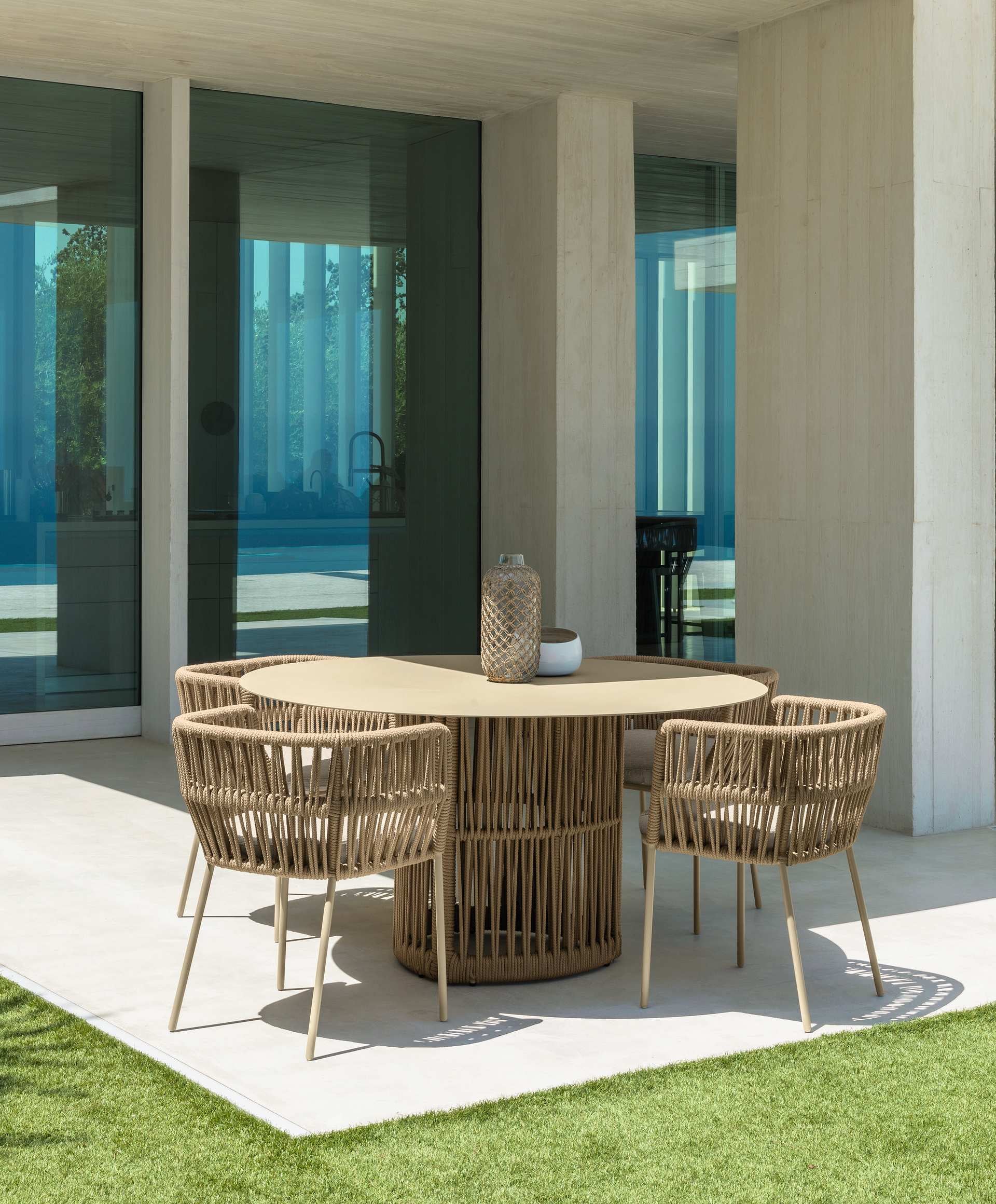 Cliff D140 tavolo outdoor