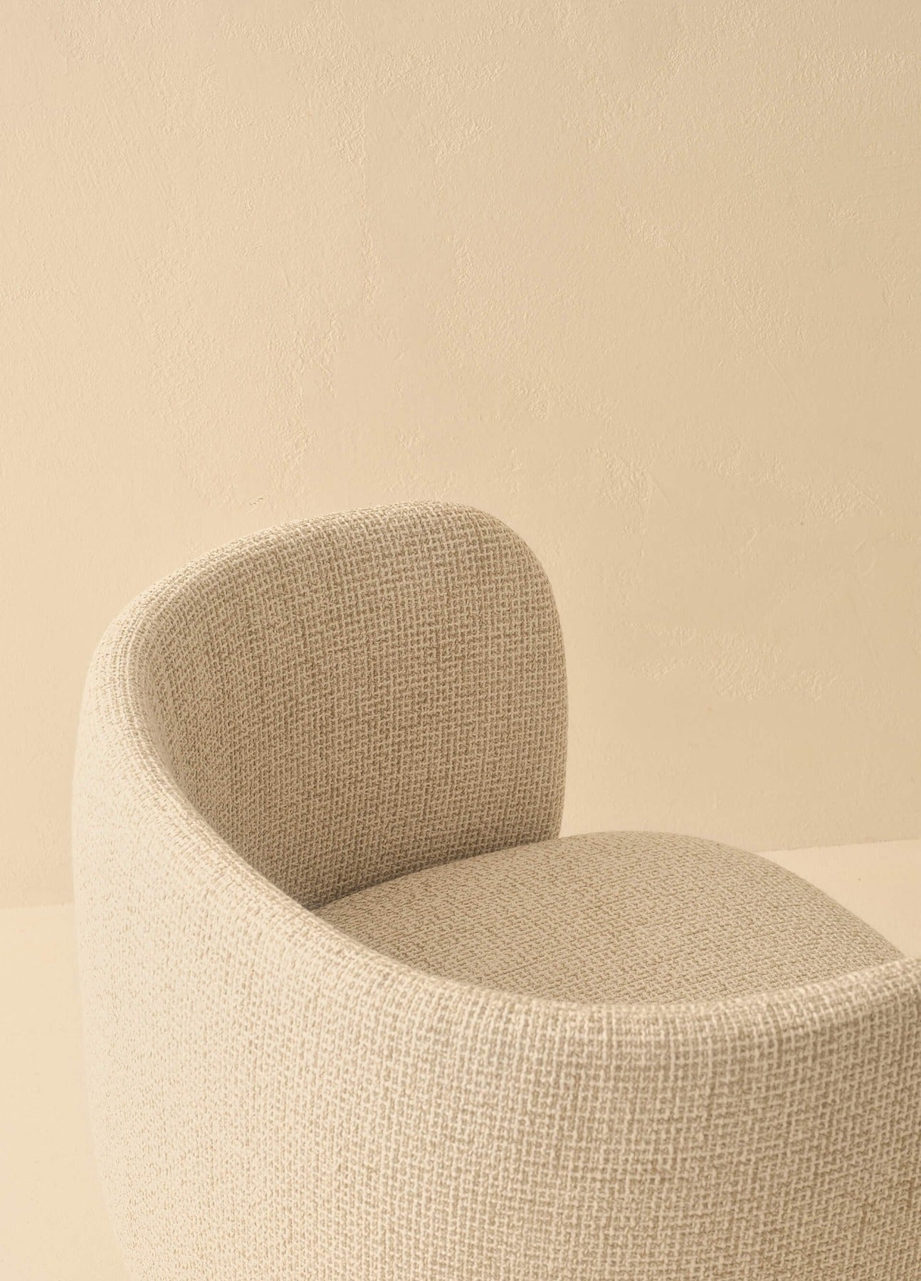 Miki poltrona con base girevole 360° tessuto DA