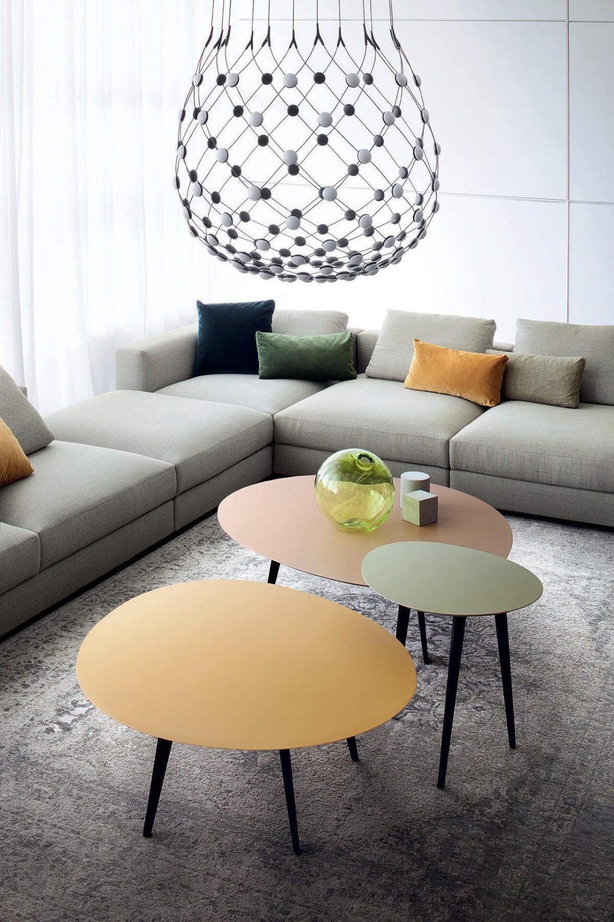 Flowers tavolino laccato opaco H 37/55