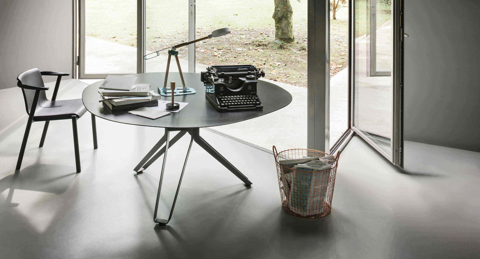 Bai Lu sedia laccata opaca