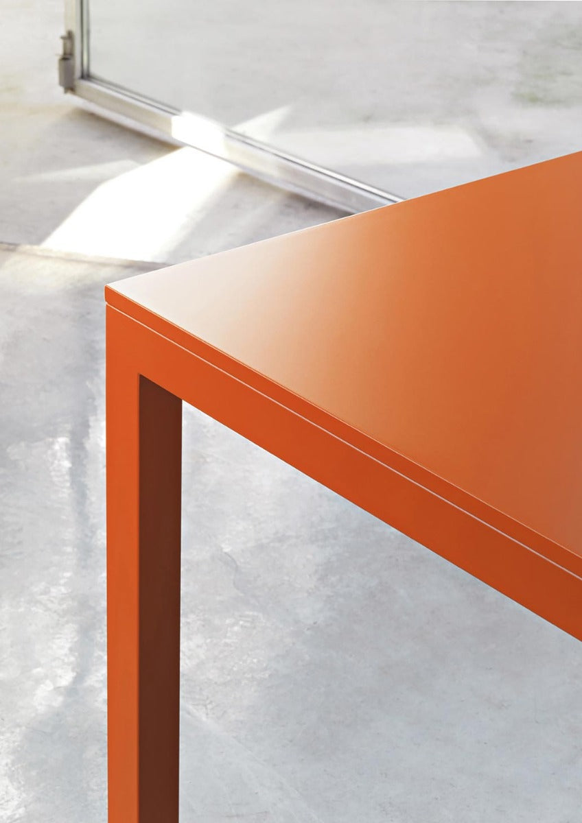 Sosia tavolo 300x90 laccato opaco