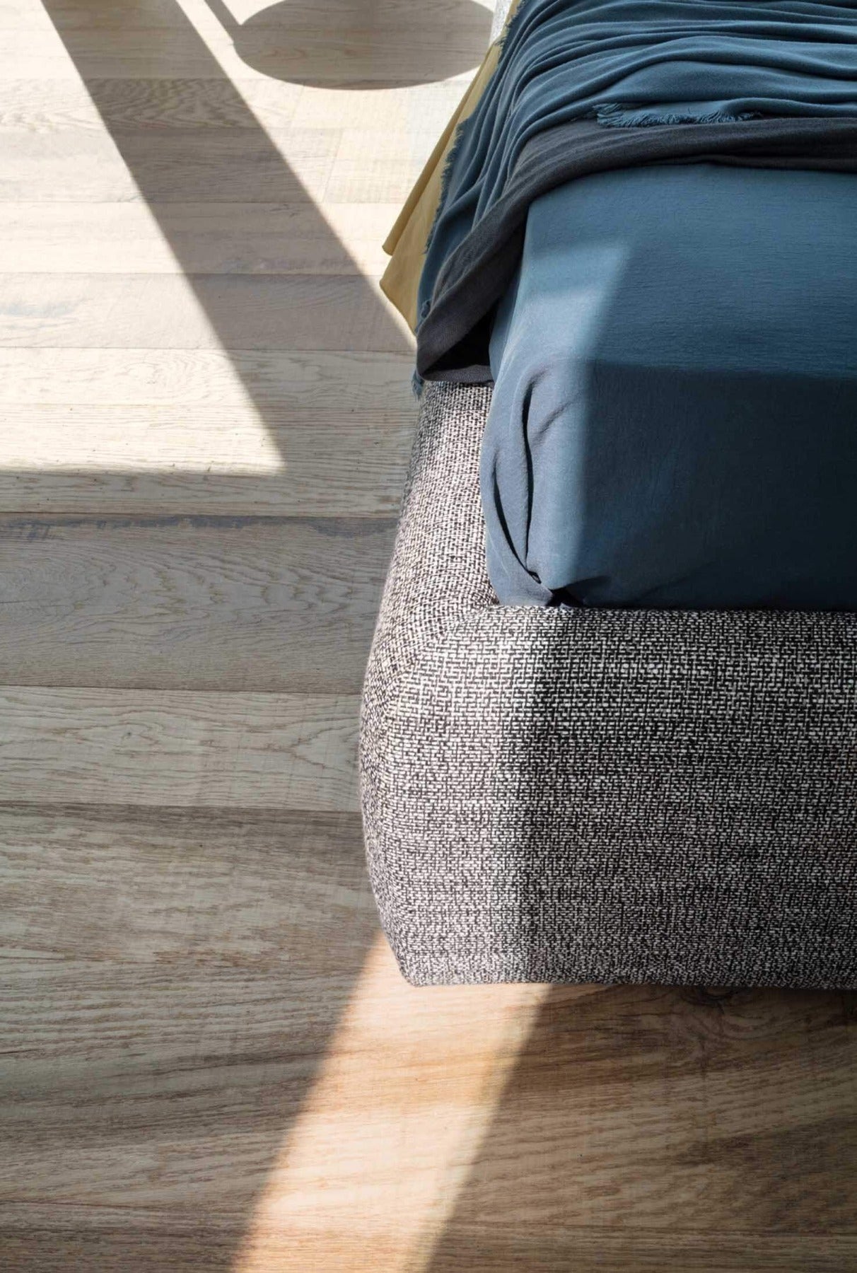 Warp Bed letto con contenitore pelle sintetica