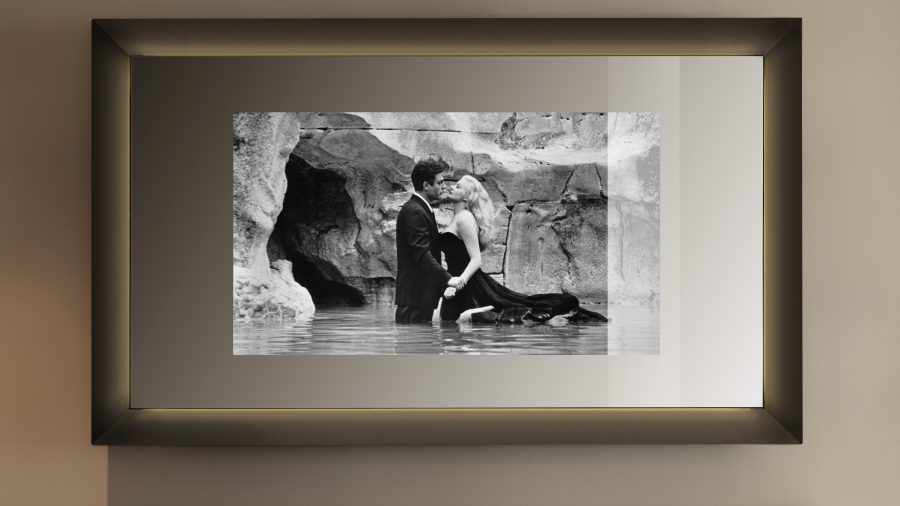 Prisma specchio contenitore tv