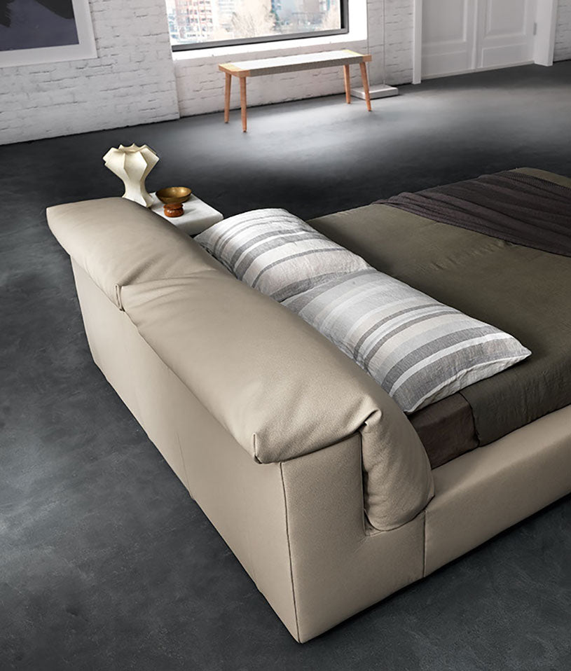 William letto pelle aida