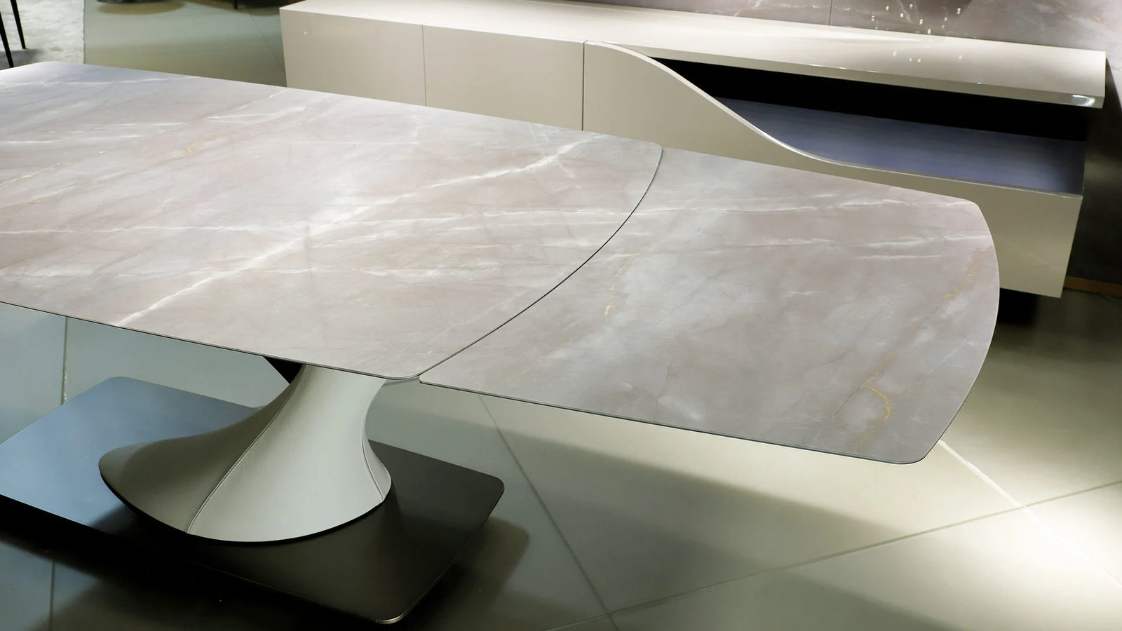 Archimede 72 tavolo allungabile piano vetrolegno con due prolunghe da 60cm