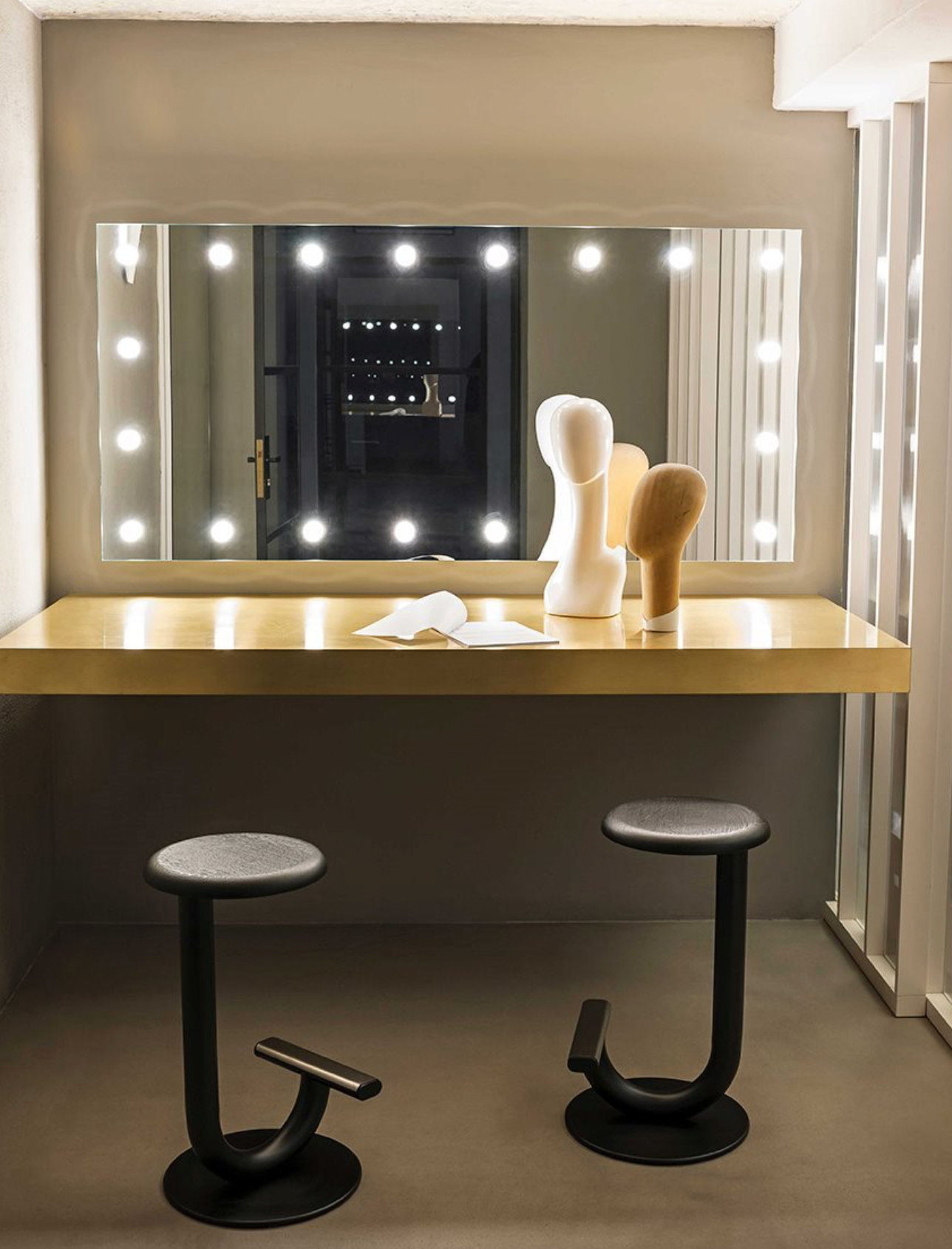 Strong sgabello indoor/outdoor