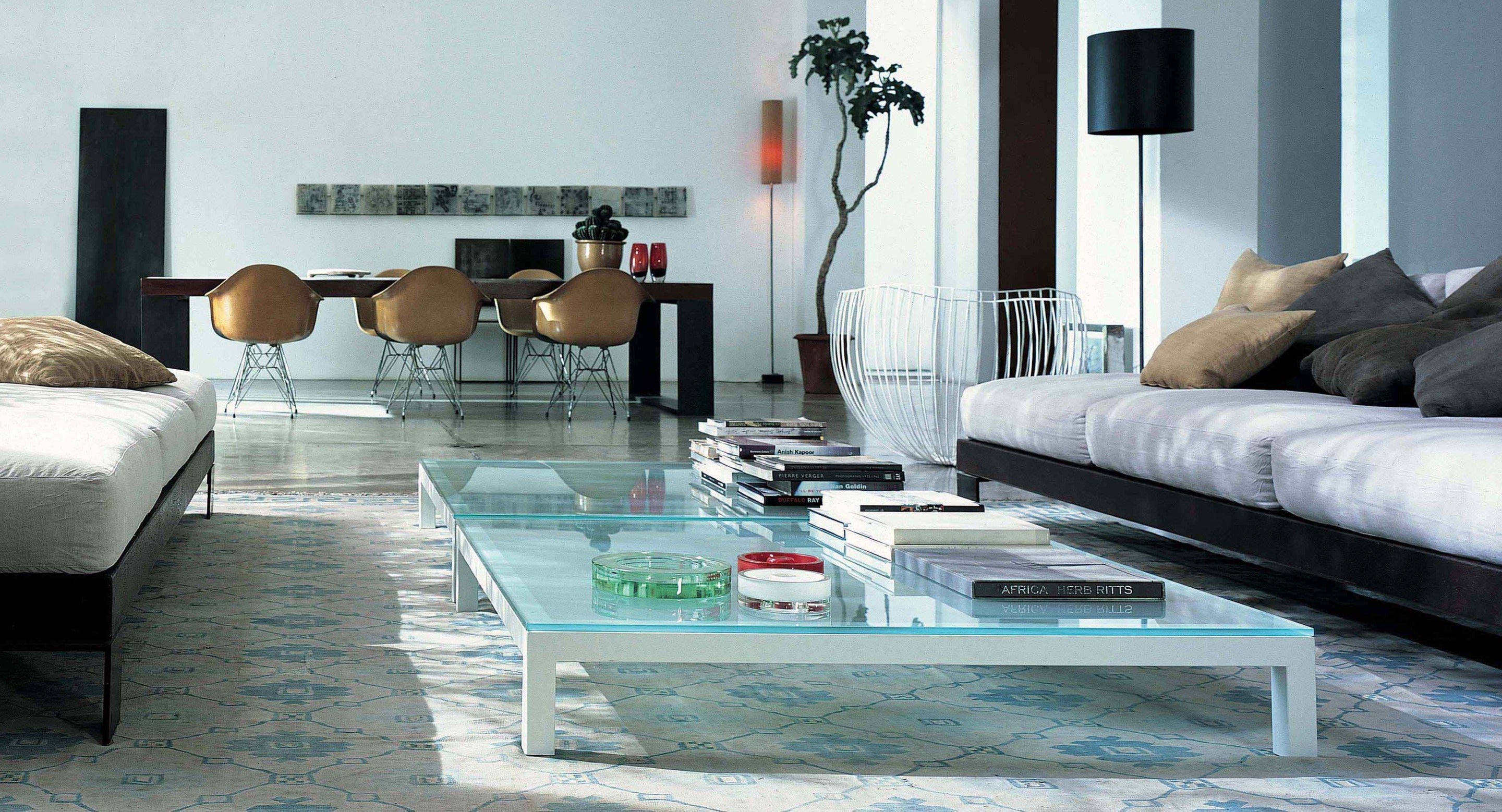 Sosia tavolino H.18.5 laccato opaco