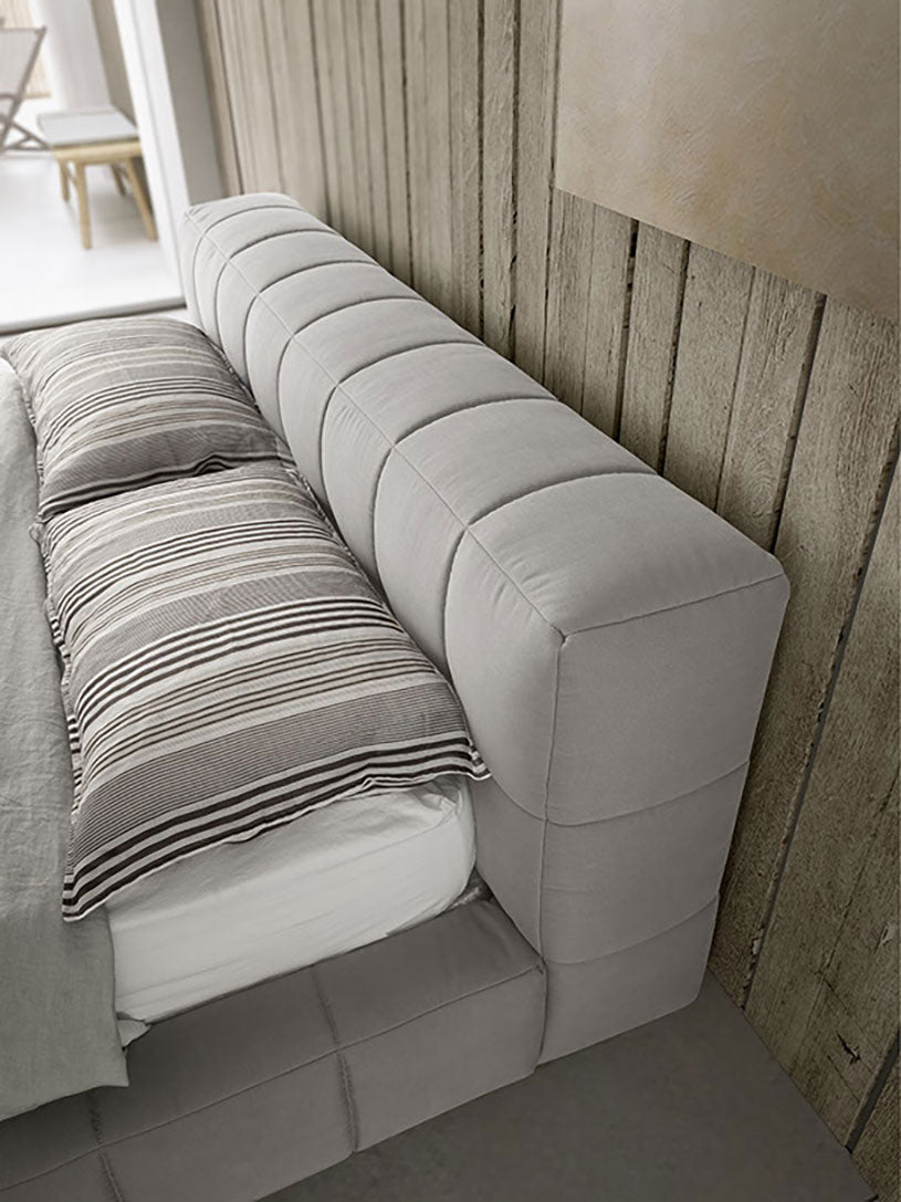 Terence letto pelle aida