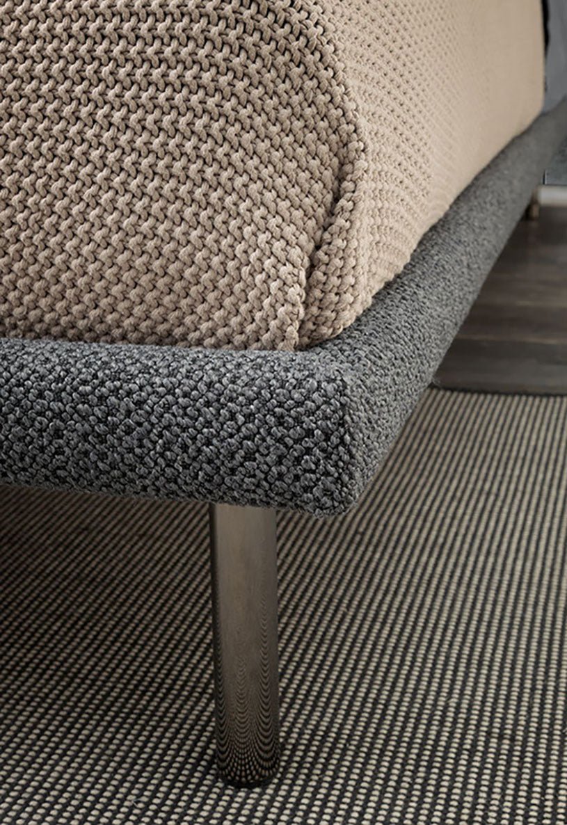 Essential letto pelle aida